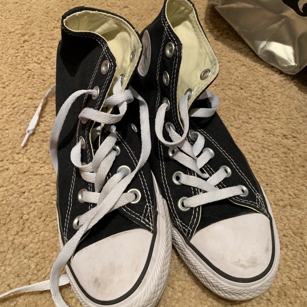 Black hightop converse